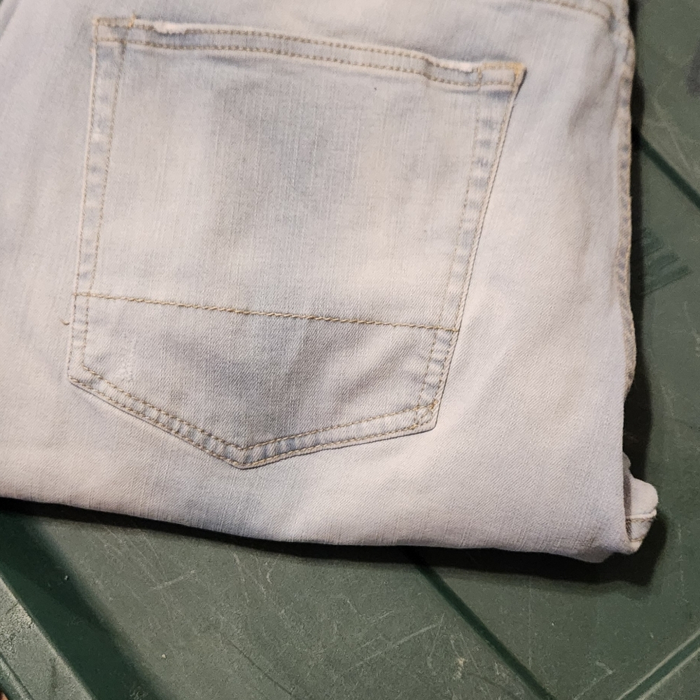 Jeans 9 - Picture 3 of 3
